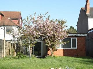 Cosy 3-Bed Bungalow NEC AIRPORT Close to ameities - Photo 11