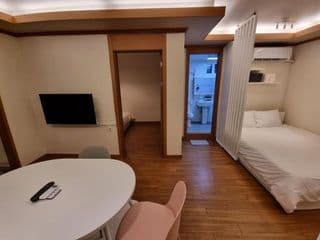 HS House - Photo 8