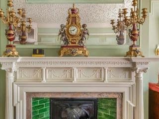 An elegant Late-Victorian style two BR apartment - Photo 9