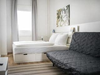 Spacious Apartment in Berlin Mitte for 6 - Photo 2