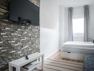 Spacious Apartment in Berlin Mitte for 6 - Photo 4