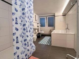 Thomas Apartments - Photo 10