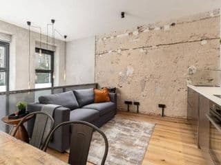 Industrial 42sqm 3room maisonette apt near center