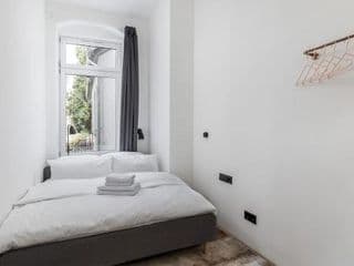 Industrial 42sqm 3room maisonette apt near center - Photo 2
