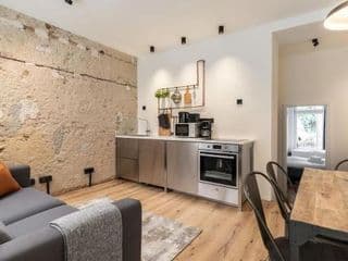 Industrial 42sqm 3room maisonette apt near center - Photo 4