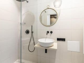 Ancient 33sqm 2room maisonette apt Near center - Photo 10