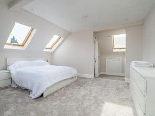 Pass the Keys Luxury 4 Bedroom home with large garden - Photo 21