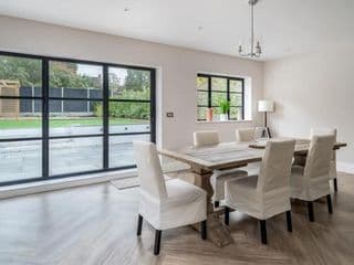 Pass the Keys Luxury 4 Bedroom home with large garden - Photo 6