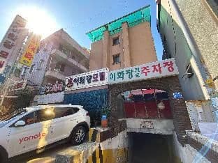 Achasan Station Ihwa - Photo 2