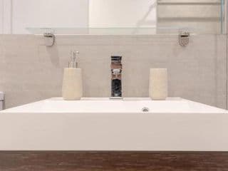 Modern Flat in the Heart of West London - Photo 20