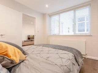 Modern Flat in the Heart of West London - Photo 8