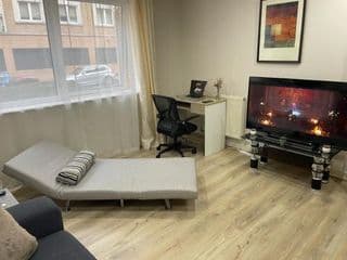 Tranquil, Modern & Large Flat With Parking - Photo 9