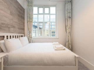 Central 2 Bedroom Apartment near Old Street - Photo 17