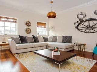 Luxury 2 Bedroom Apartment in London Bridge