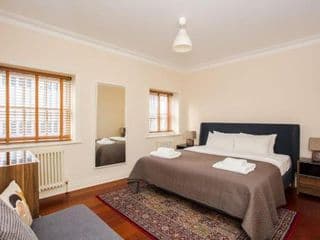 Luxury 2 Bedroom Apartment in London Bridge - Photo 3
