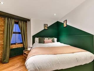 Spacious 2 Bed Urban Jungle Flat, Central London - Photo 10