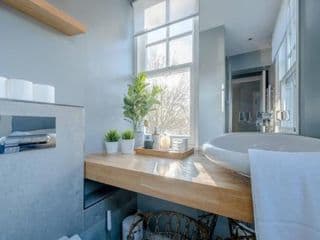 Modern and Luxurious 2 Bedroom Flat - Barons Court - Photo 15