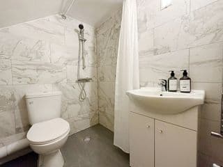 Immaculate 3-Bed House in central London