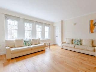 Spacious and Central 3 Bedroom House in Paddington