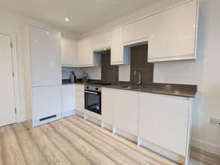 Hounslow Apartments by Charles Hope - Photo 20