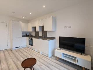 Hounslow Apartments by Charles Hope - Photo 21