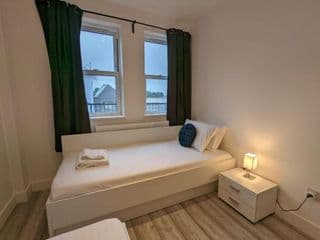 Hounslow Apartments by Charles Hope - Photo 23