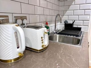 Elegant & Cozy, Gold Decor Apartment, B1 - Photo 3