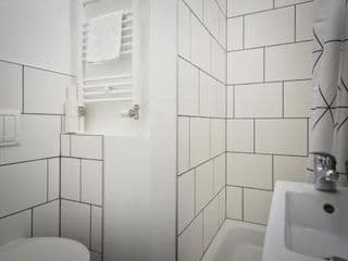 Courtyard Apartment (REBELI) - Photo 10