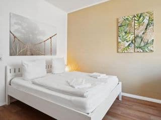 Cozy flat near Ku'damm with free parking