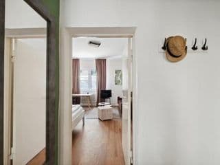 Cozy flat near Ku'damm with free parking - Photo 17