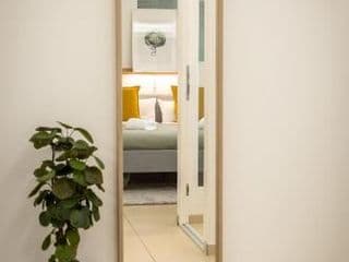 Spacious apartment in Hemholtzkiez Prenzlauer Berg for 8 People - Photo 11