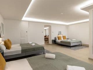 Spacious apartment in Hemholtzkiez Prenzlauer Berg for 8 People - Photo 3