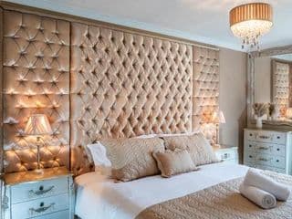 La Casa Suites Windsor - Photo 20