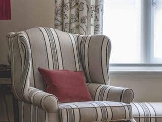 Stylish 2 Bed/2 Bath Flat In The Heart Of Windsor - Photo 12