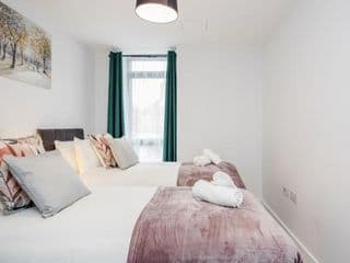 Watford Cassio Luxury - Modernview Serviced Accommodation - Photo 14