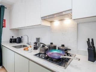 Watford Cassio Luxury - Modernview Serviced Accommodation - Photo 18