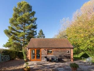 Pass the Keys Rural Retreat in Rowington, Warwickshire - Photo 13