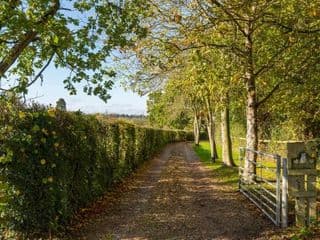 Pass the Keys Rural Retreat in Rowington, Warwickshire - Photo 18