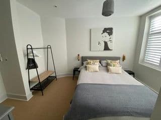 May Road, stylish townhouse - Photo 5