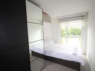 Hendon Place - Photo 16