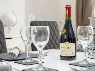 Mulberry House - Luxurious and Modern 4-Bed in Solihull near NEC,JLR, Airport, Resorts World, HS2 - Photo 19
