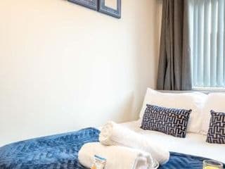 The Oaklands - Luxury spacious 6-bed, near Solihull, Birmingham City, JLR, NEC, Airport, Resorts World, HS2 - Photo 24