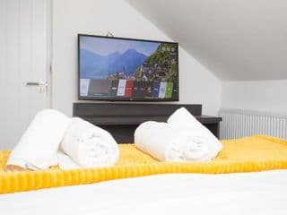 Heathrow Windsor Studios and rooms with free Wifi and Parking - Photo 10