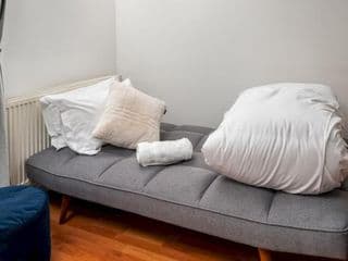 Pass the Keys Stylish Cosy and Central 1 Bed Flat with Parking - Photo 20