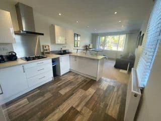 Light and Modern 2BR 1.5BA, newly refurbished! - Photo 5