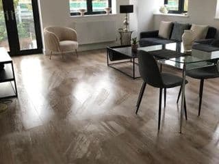 Brand new luxury apartment with free parking and gym - Photo 8