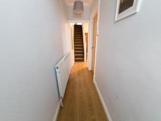 Modern and Spacious House Perfect for Teams - Photo 11