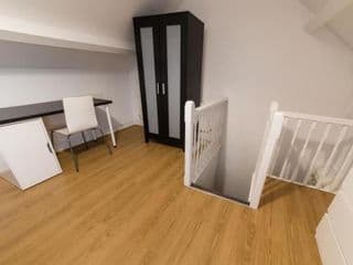 Modern and Spacious House Perfect for Teams - Photo 12