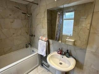 Luton Cowper Street House - Photo 9