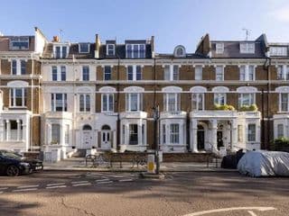 Luxurious 1-bedroom apartment in Kensington Olympia - Photo 22